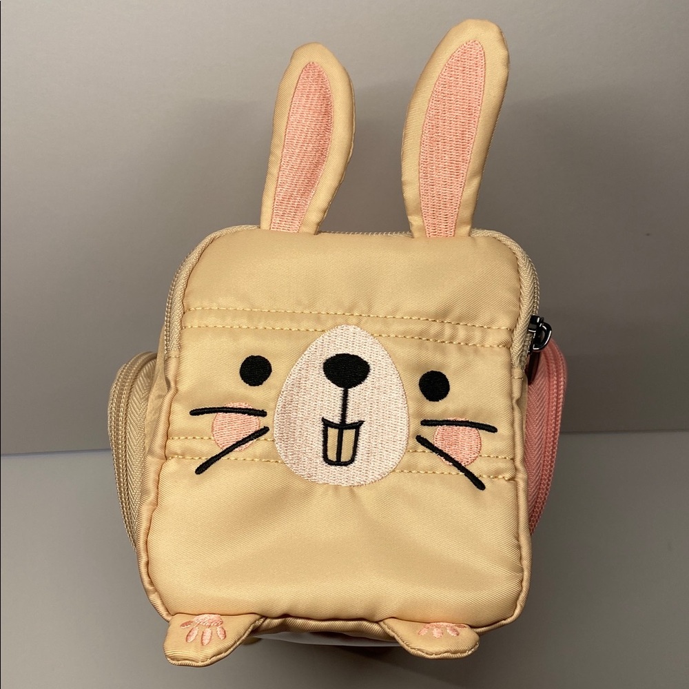 NWT Lug Trolley Friends-Bunny